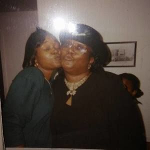 Meet your Posher, Veronica